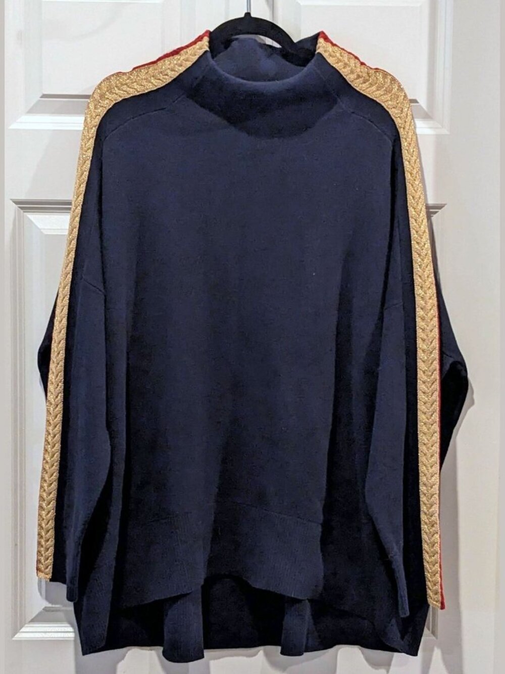 NWT Tommy Hilfiger Womens Oversized Navy gold TRIM Sweater Size XL $99